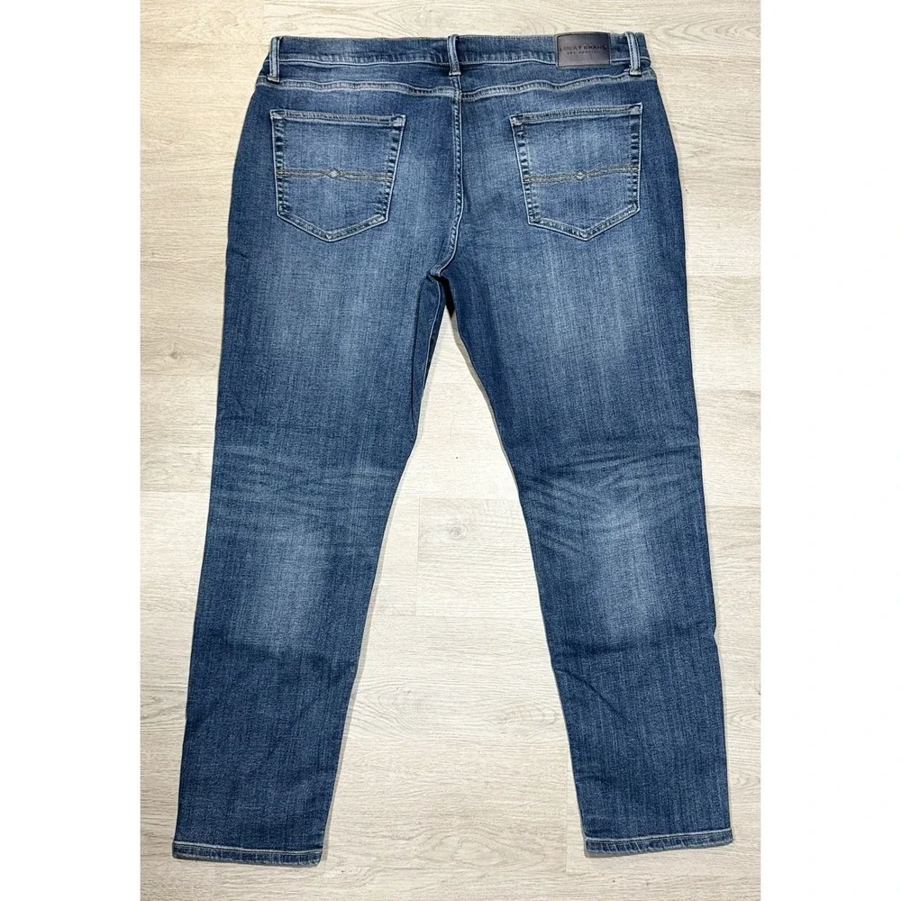 Lucky Brand 110 Slim Jeans Men's Size 40x32 Medium Wash Denim Straight Stretch